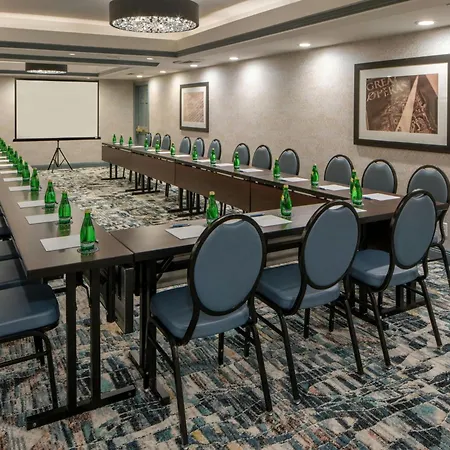Hotel Four Points By Sheraton French Quarter 4*