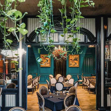 Hotel The Pontchartrain 4*