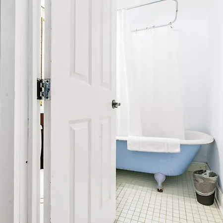 Bed & Breakfast Historic Treme Creole Historic Getaways W Pool 4*