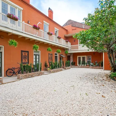 Apartment French Quarter Luxury Two-Bedroom Suite 1204 *