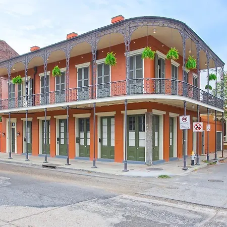 French Quarter Luxury Two-Bedroom Suite 1204