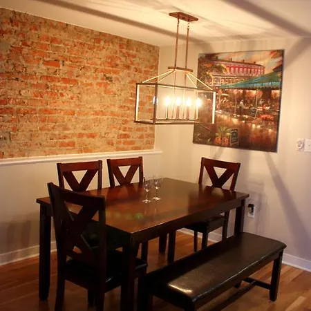 French Quarter Luxury Two-Bedroom Condo 201 Apartment *