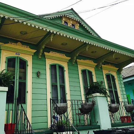 Historic Ursulines Bed & Breakfast *