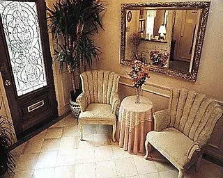 Storyville Hotel 3*