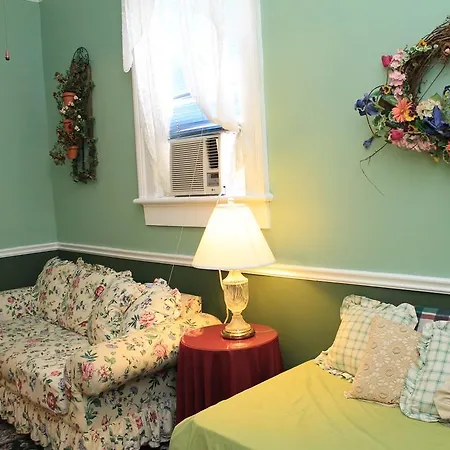 Esplanade Mansion Guest house