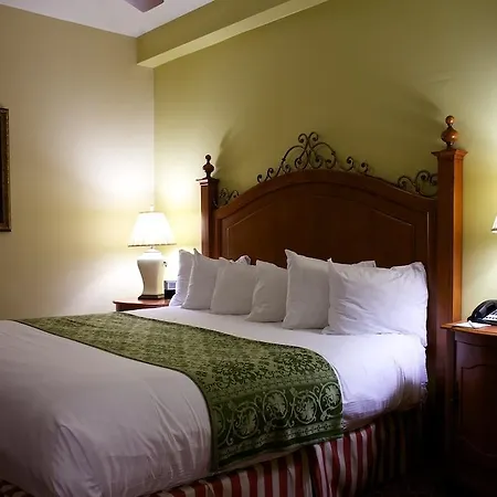Resort Club Wyndham La Belle Maison New Orleans