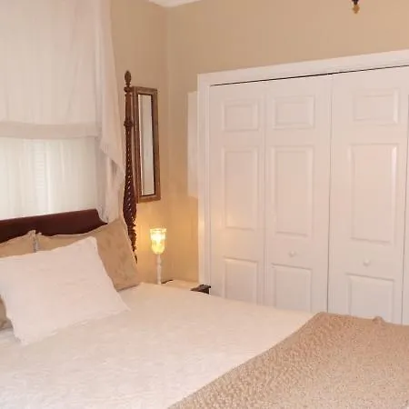 Guest house Marcelins On Napoleon 3*