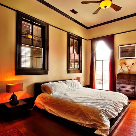 Royal Street Inn & Bar 3* New Orleans