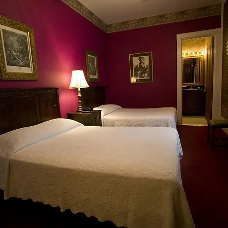 New Orleans Guest House Guest house