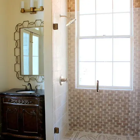 French Quarter Luxury Two-Bedroom Suite 1204 Apartment *