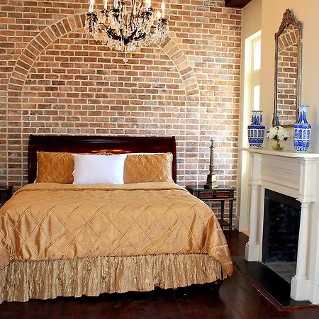 French Quarter Luxury Two-Bedroom Suite 1204 Apartment