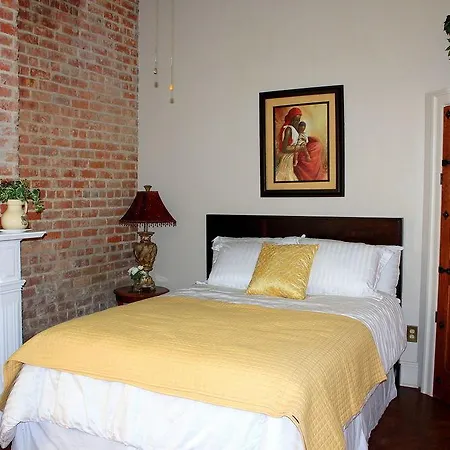 French Quarter Luxury Two-Bedroom Suite 1204 Apartment