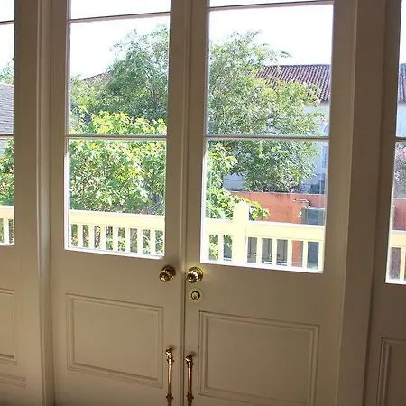 French Quarter Luxury Two-Bedroom Suite 1204 *