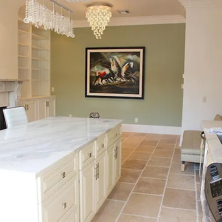 French Quarter Luxury Two-Bedroom Suite 1204 * New Orleans