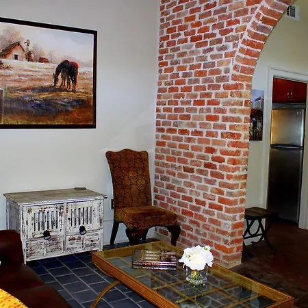 French Quarter Luxury Two-Bedroom Suite 1204 Apartment