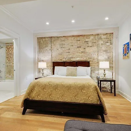 French Quarter Luxury Two-Bedroom Suite 1204 Apartment