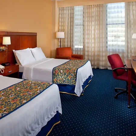 Courtyard By Marriott Downtown Near The French Quarter