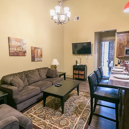 Baronne Street Luxury 1Bdr Suite D