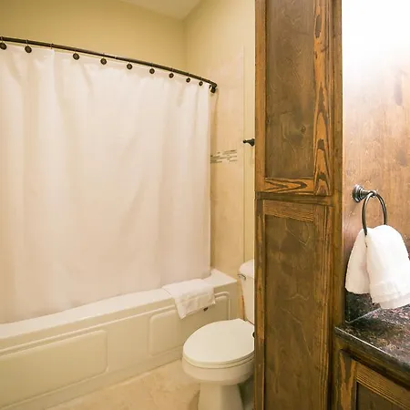 Baronne Street Luxury 1Bdr Suite D Apartment *