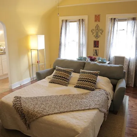 Ursulines One-bedroom Vacation 6a * New Orleans