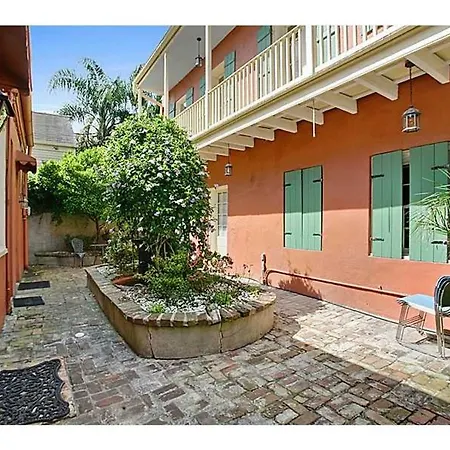 Apartment Ursulines One-bedroom Vacation 6a *