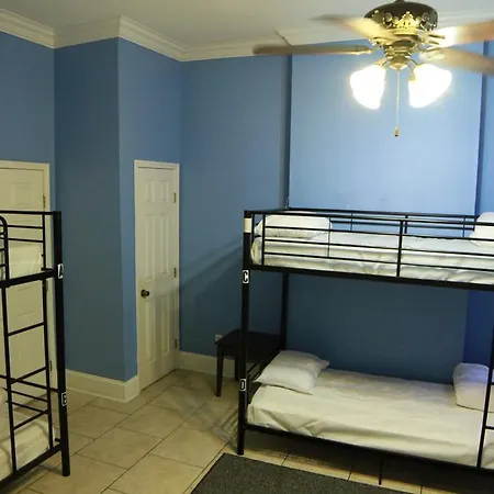 Hostel The Garden District House