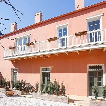 1 Bedroom In Nth Rampart St, Apartment New Orleans