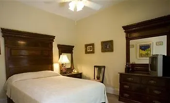 Guest house New Orleans Guest House New Orleans