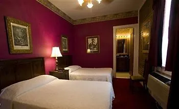 New Orleans Guest House Guest house