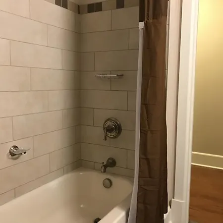 Apartment Citrine - Downtown / Bourbon St / Superdome *
