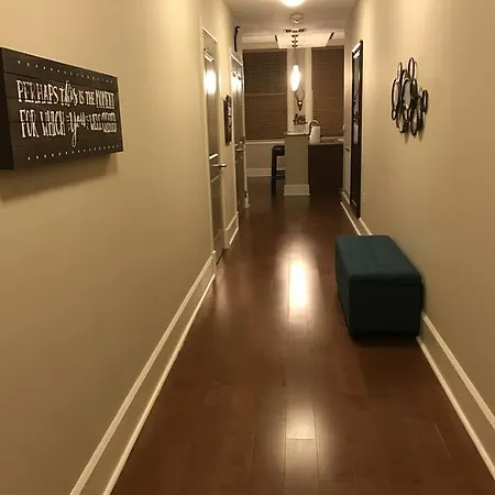 Citrine - Downtown / Bourbon St / Superdome Apartment *