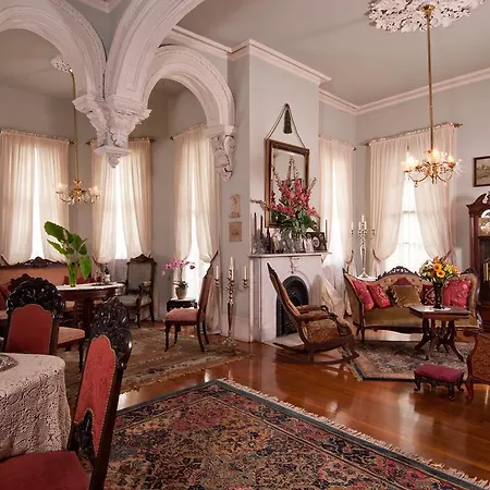 Bed & Breakfast Hh Whitney House - A On The Historic Esplanade