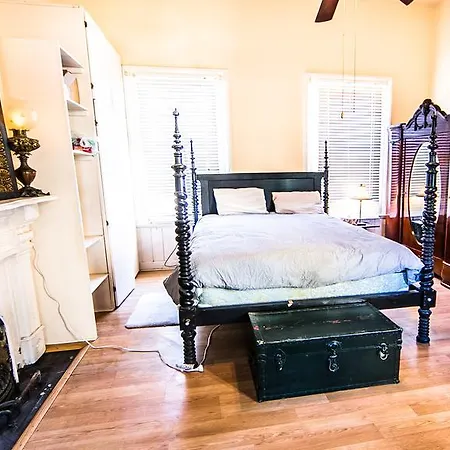 Ursulines Mansion Guest house New Orleans