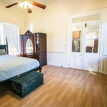 Ursulines Mansion Guest house New Orleans