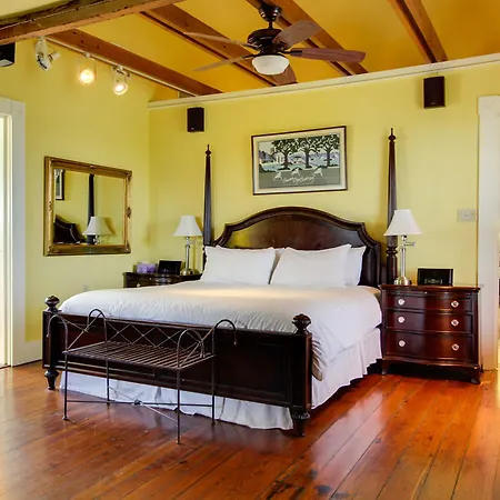 Bed & Breakfast The House New Orleans