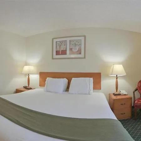 Hotel Express East By Ihg