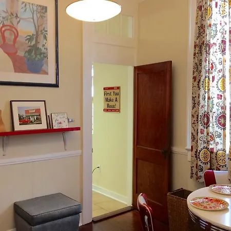 Guest house Daisy House 3*