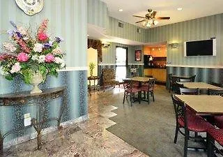 Rodeway & Gentilly Hotel