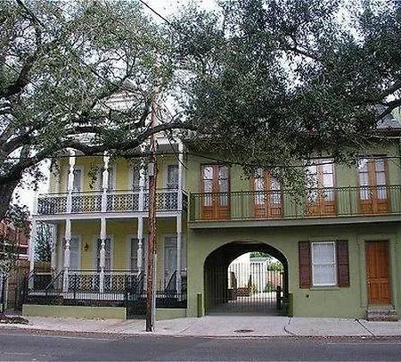 The Prytania Oaks
