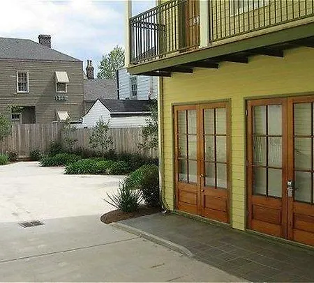 Inn The Prytania Oaks 2*