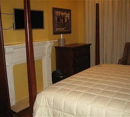 The Prytania Oaks Inn 2*