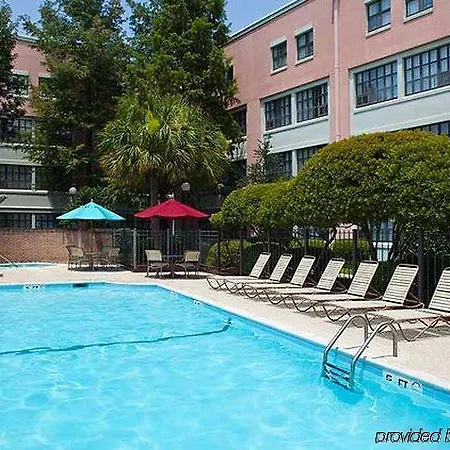 Sonesta Es Convention Center 3*