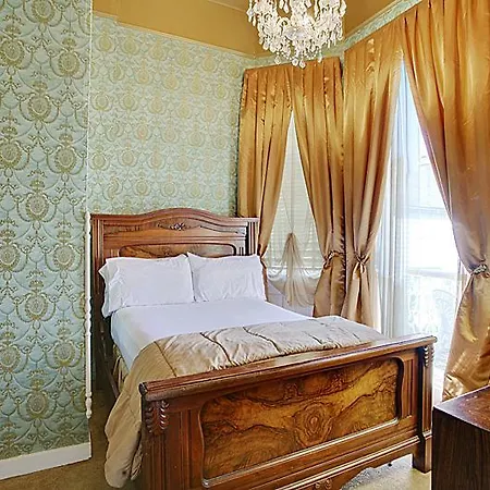 Inn Cornstalk New Orleans