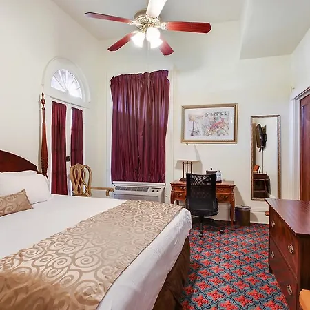 New Orleans Guest House 3*