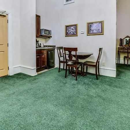 Chateau Orleans Aparthotel New Orleans