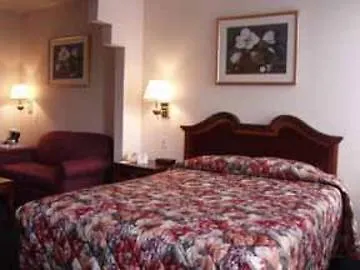 Fairfield By Marriott & Downtown French Quarter Area New Orleans