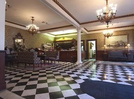 Inn Le Richelieu In The French Quarter New Orleans