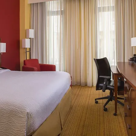 Courtyard By Marriott Downtown Near The French Quarter 3* New Orleans