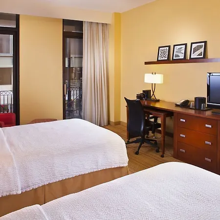 Courtyard By Marriott Downtown Near The French Quarter Hotel New Orleans