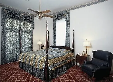 Hotel Hubbard Mansion 3*